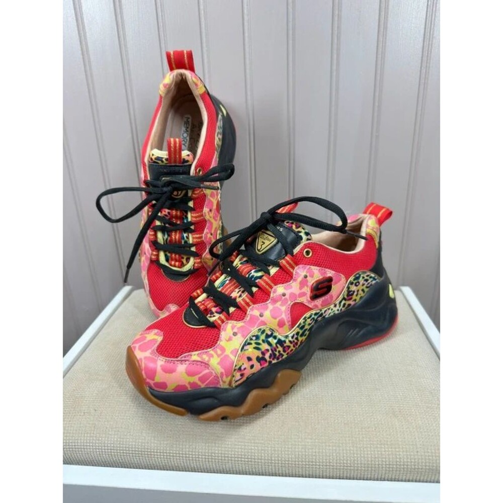 Skechers D'Lites 3 Low Top Lace-Up Animal Print Sneakers Size 8
